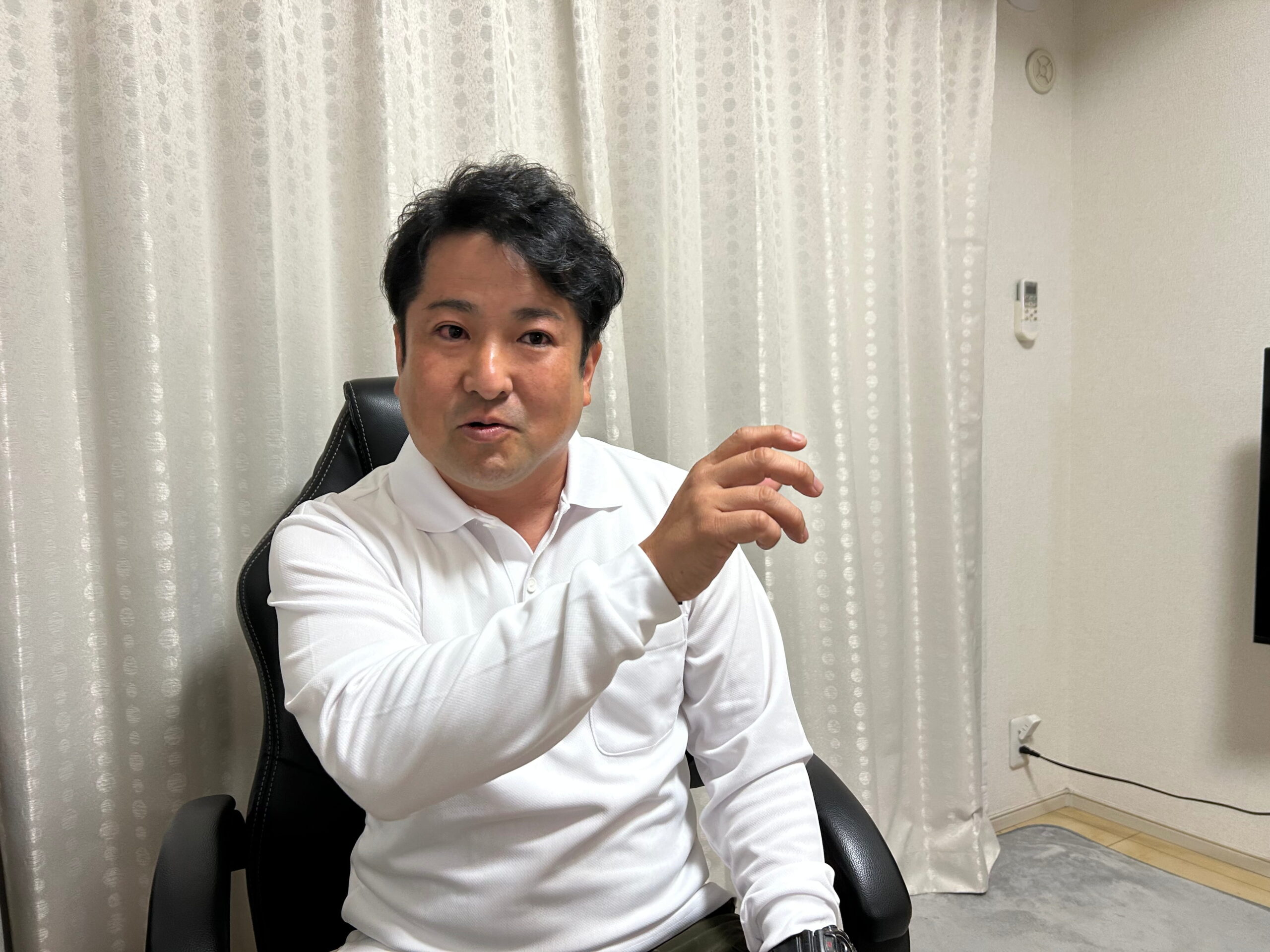 侵入口封鎖と再発防止について説明する豊喜信介代表