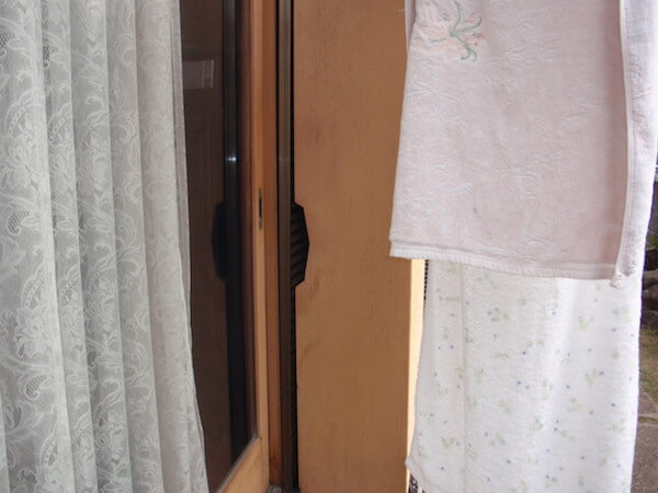 建物外壁の配管引き込み口
